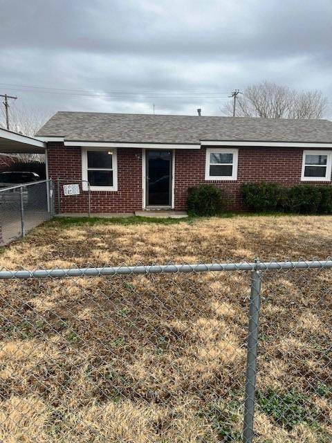 2807 Vanda Avenue - Photo 1