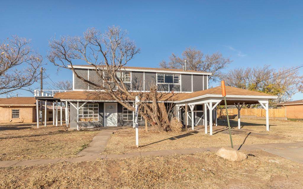 8304 Interstate 27 - Photo 1