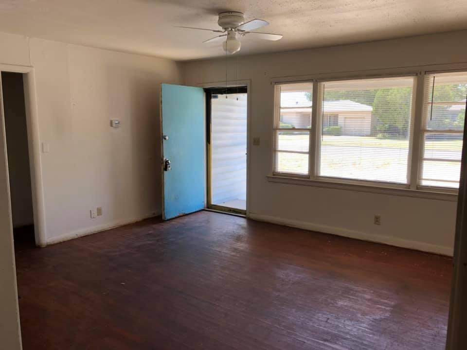 1914 48th Street - Photo 1