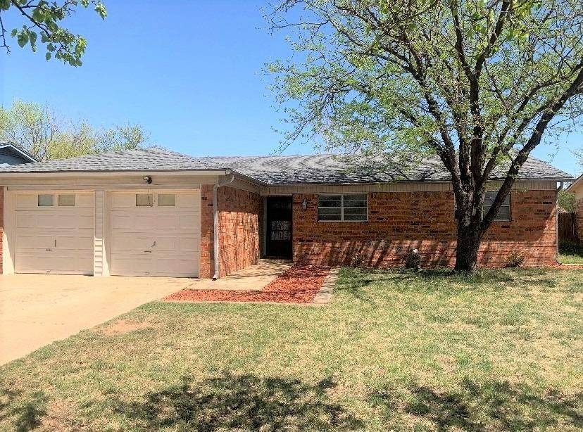 8207 Hartford Avenue - Photo 1