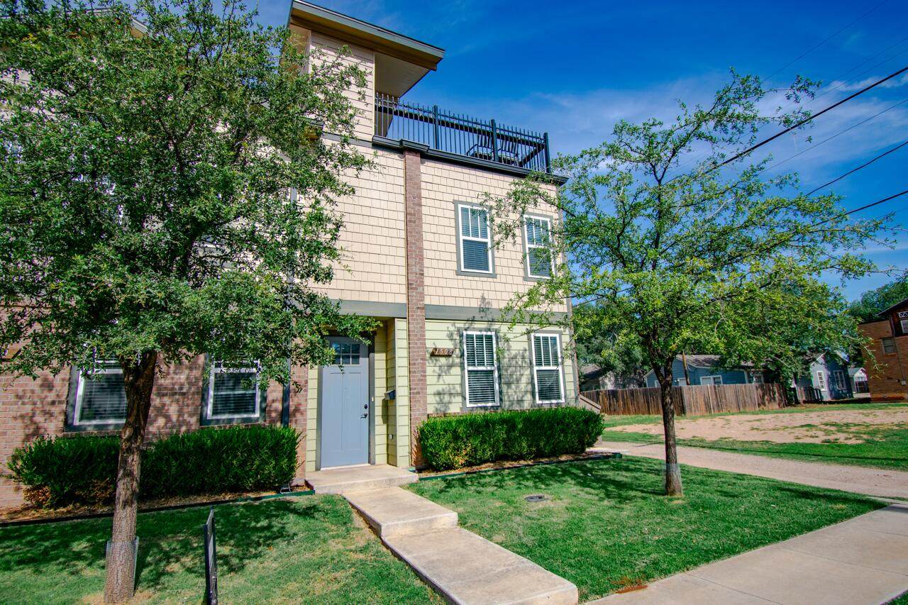 1508 Avenue W - Photo 1