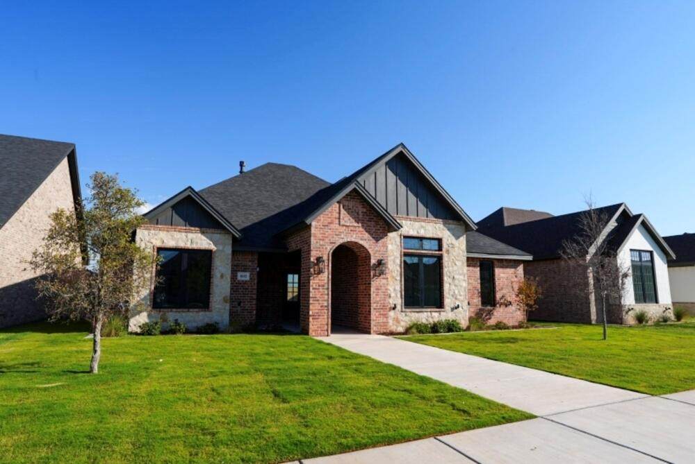 4612 138th Place - Photo 1