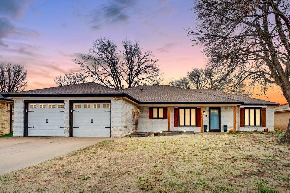 5604 70th Street - Photo 1