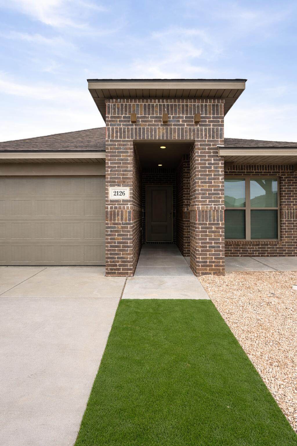 2126 Langford Avenue - Photo 1