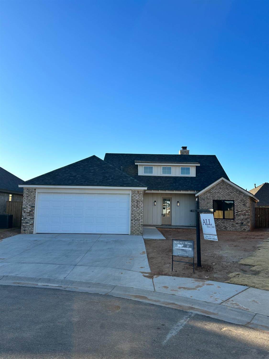 827 6th Circle - Photo 1