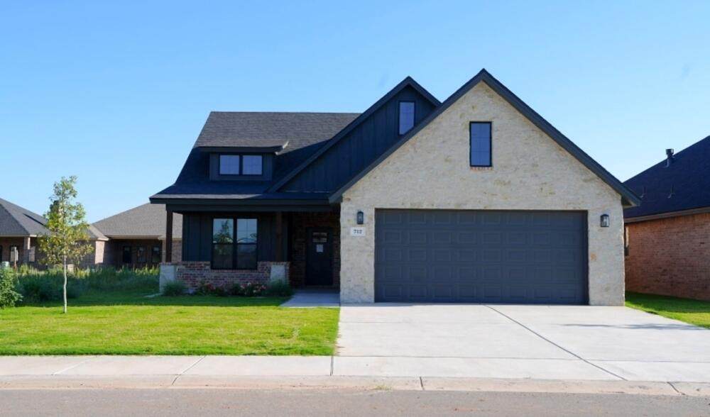 712 19th Street - Photo 1