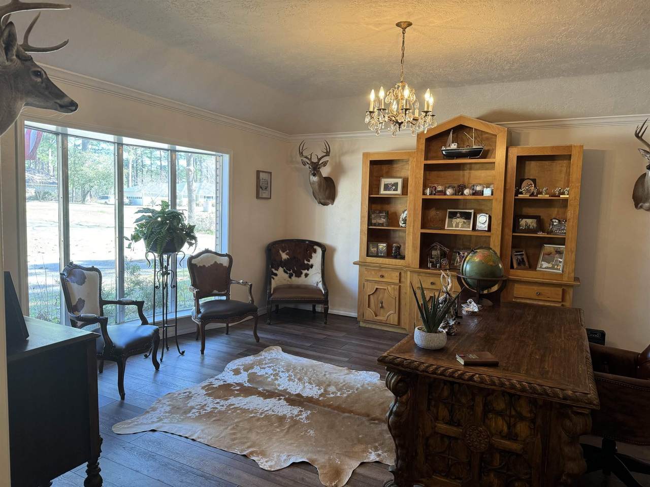 276 Broadmoor Drive - Photo 1