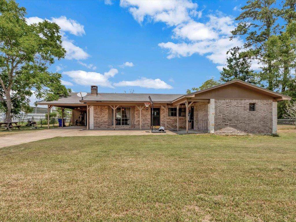 147 Brookwood Drive - Photo 1