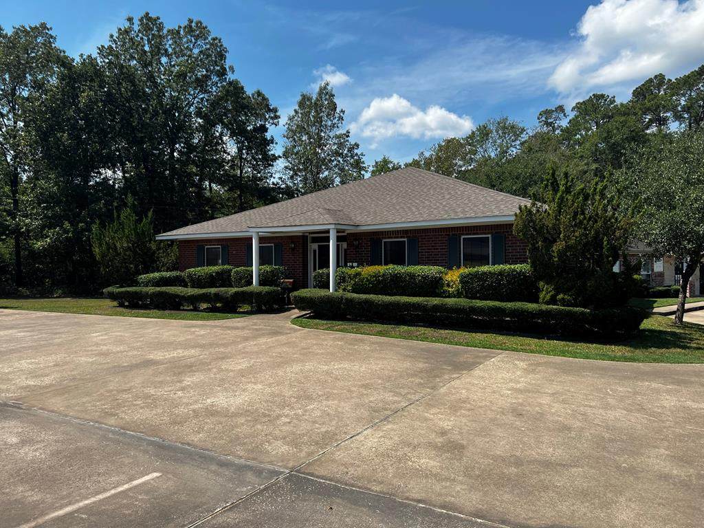 1570 John Redditt Drive - Photo 1