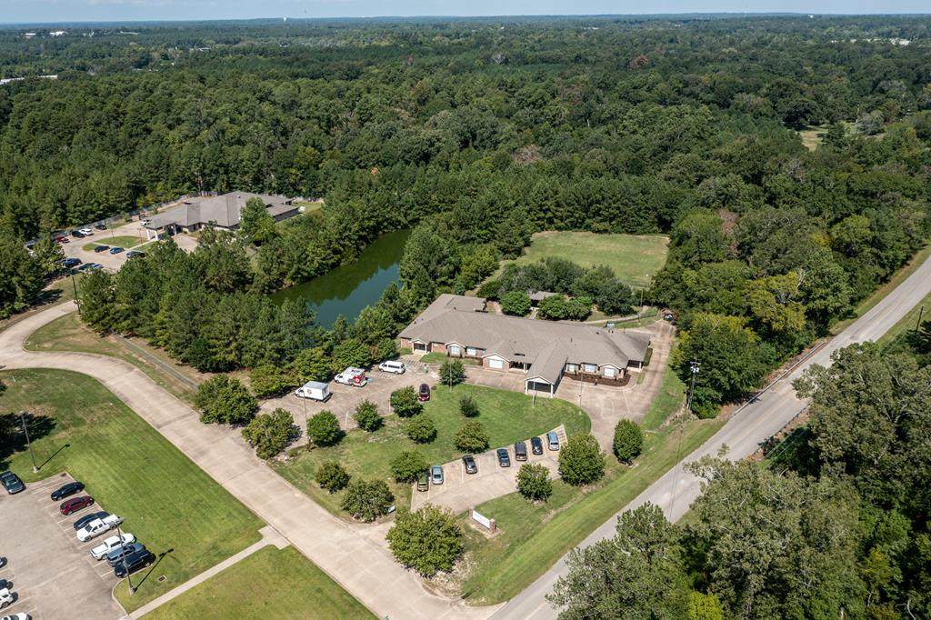 305 Shands Dr - Photo 1