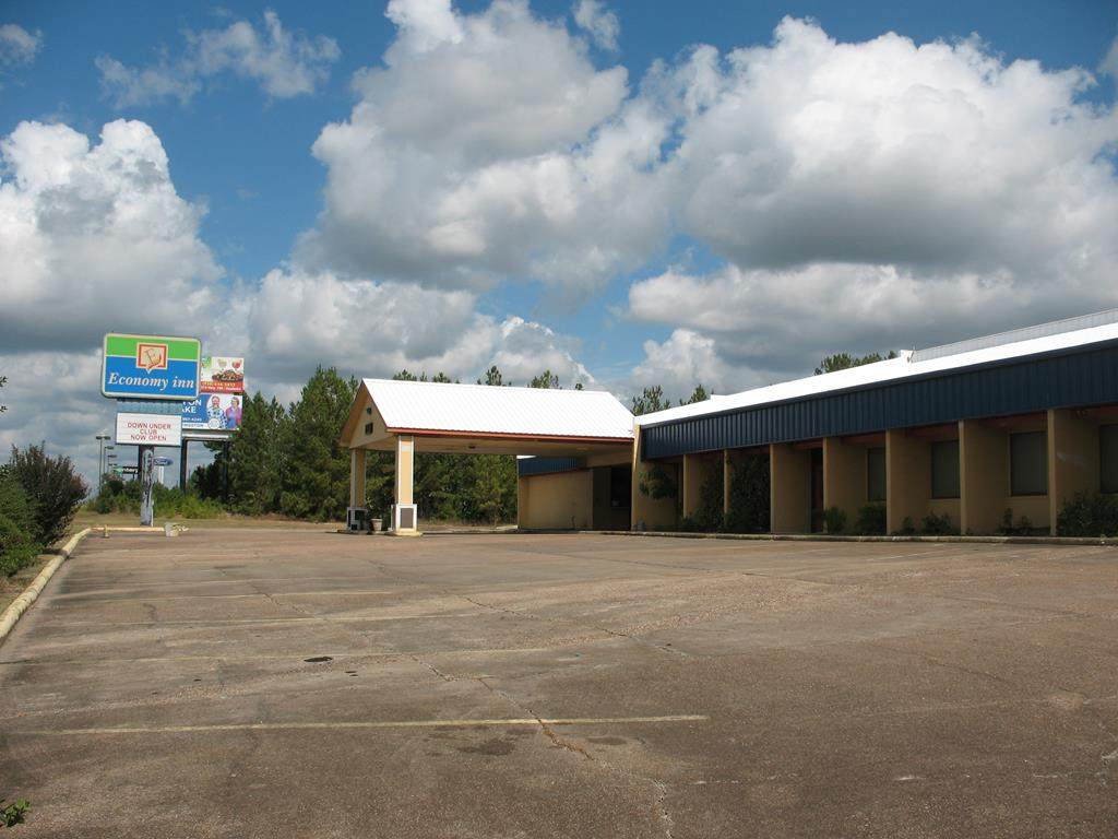 3219 Us Hwy 59S - Photo 1