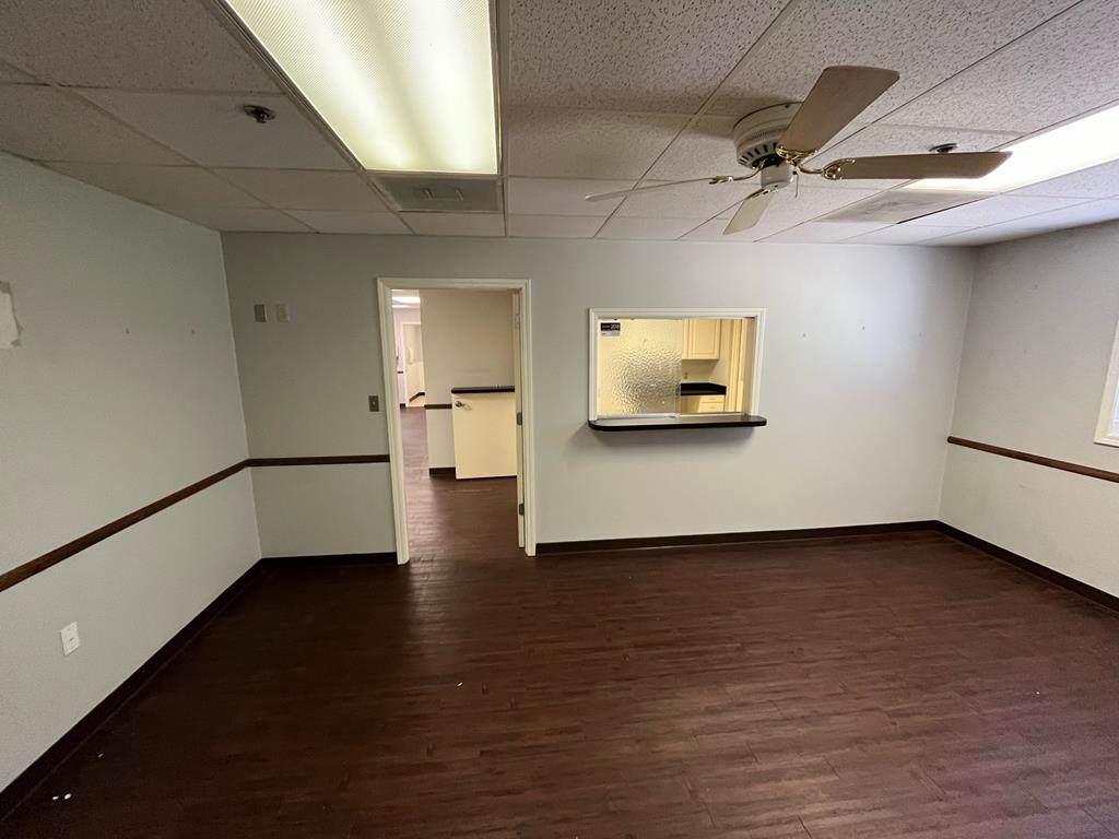 10 Medical Center Blvd - Photo 1