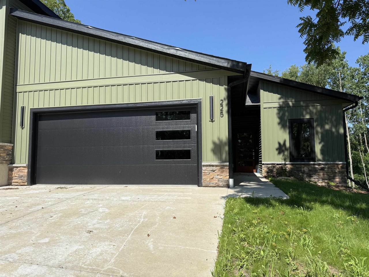 225 Whitetail Lane - Photo 1