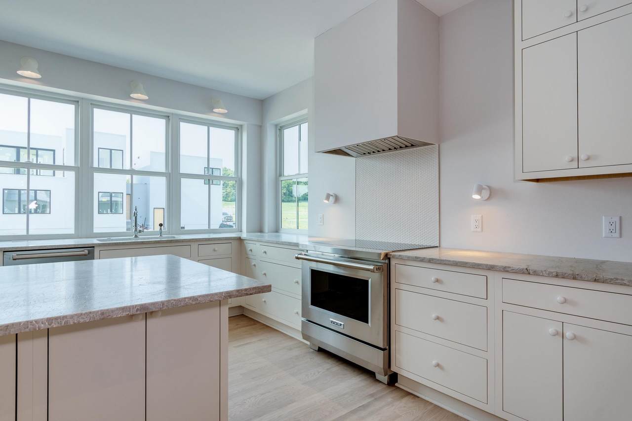 4029 Serenbe Street - Photo 1