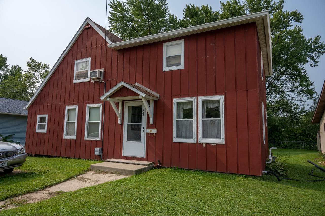 808 State St - Photo 1