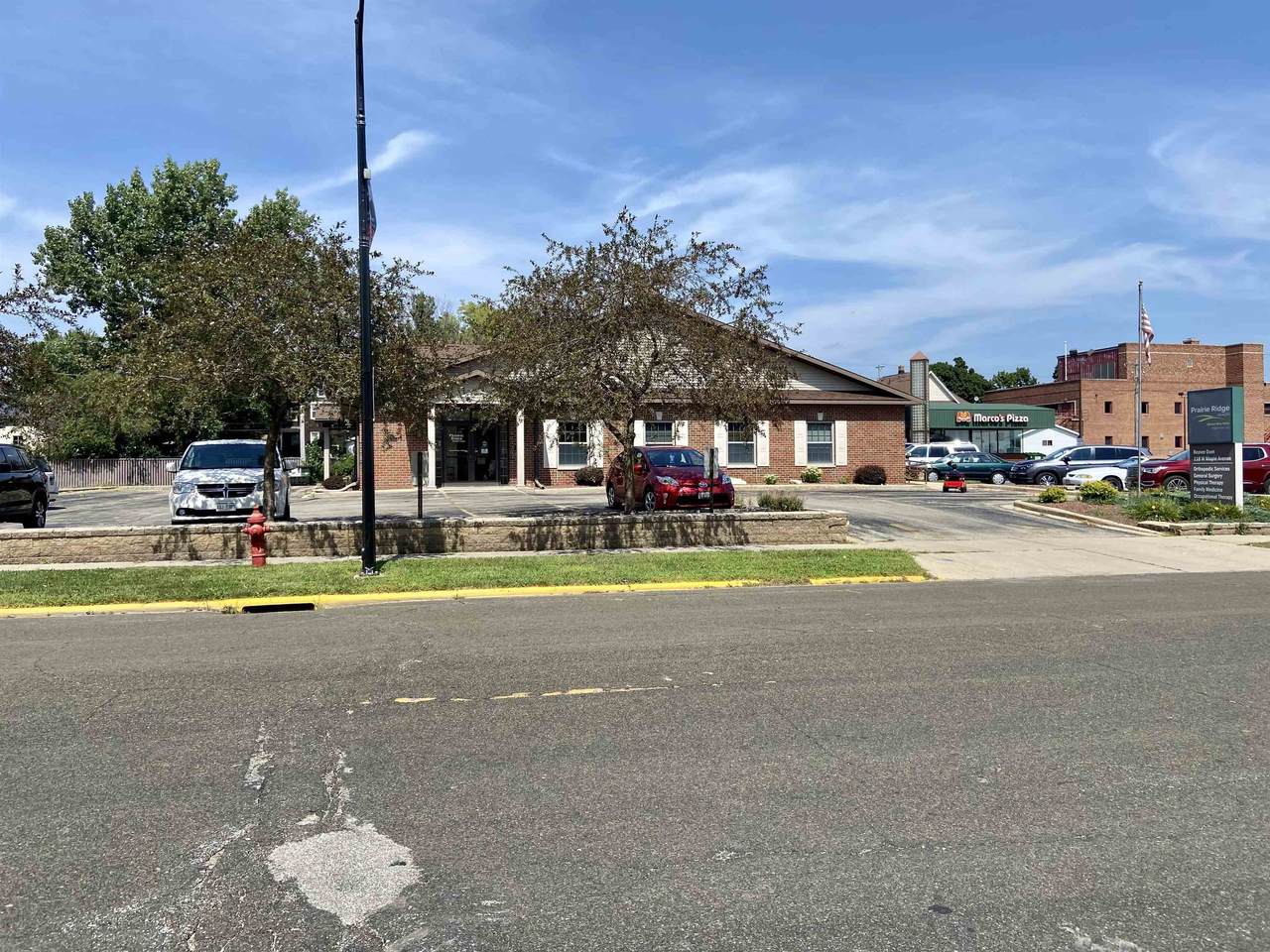 118 Maple Ave - Photo 1