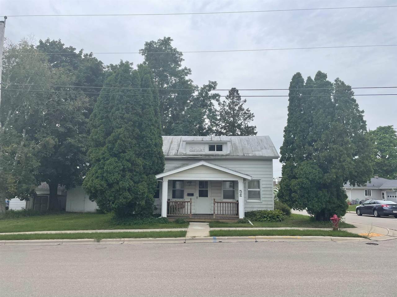 5 Cedar St - Photo 1