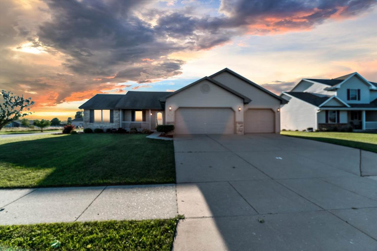 4003 Deer Crossing Dr - Photo 1