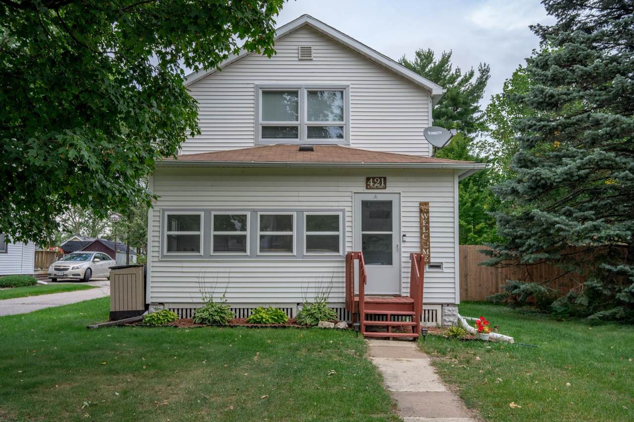 421 State St - Photo 1
