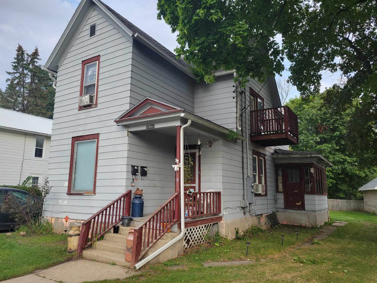 428 Milton Ave - Photo 1