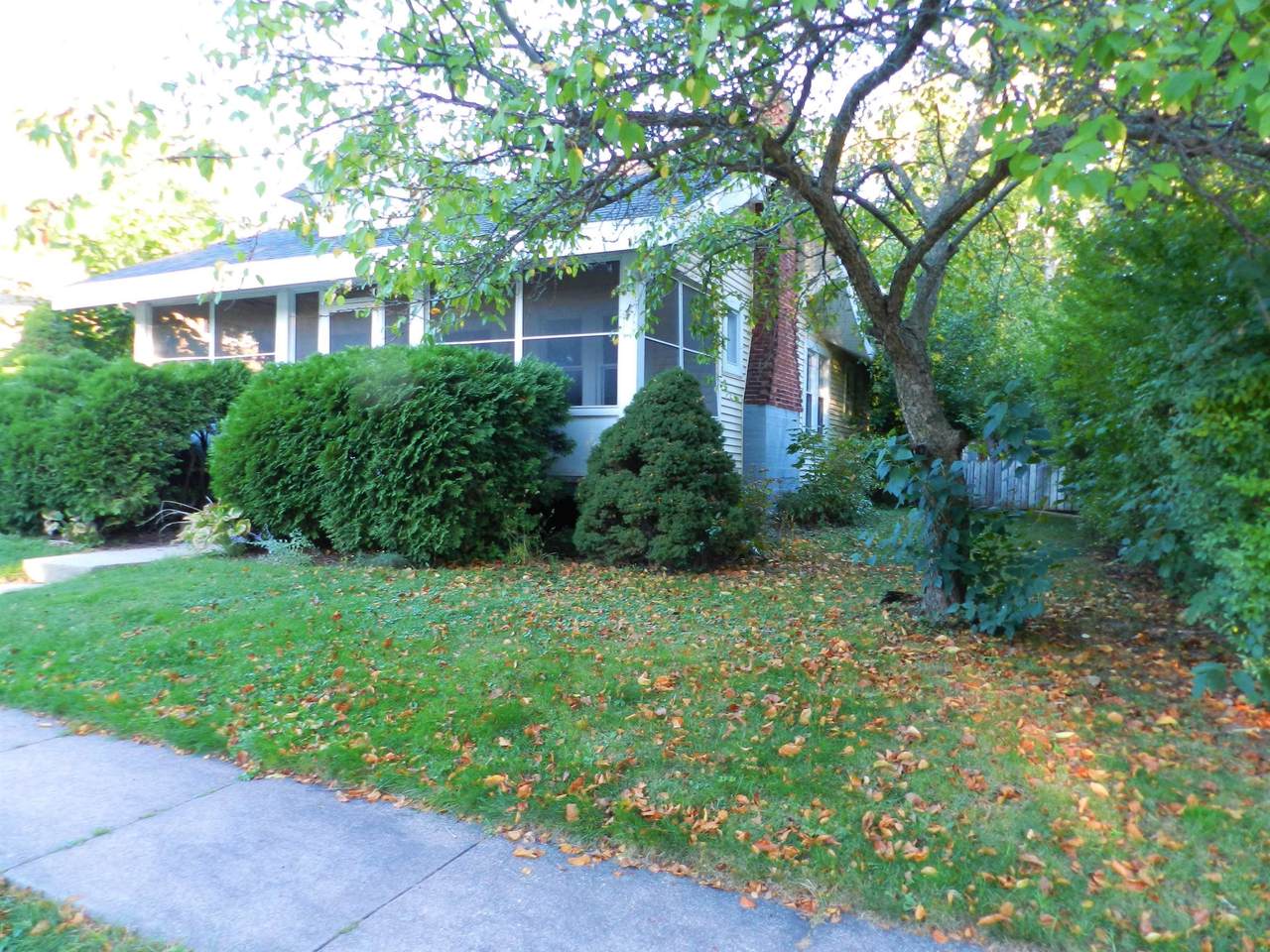 1125 Lawrence St - Photo 1