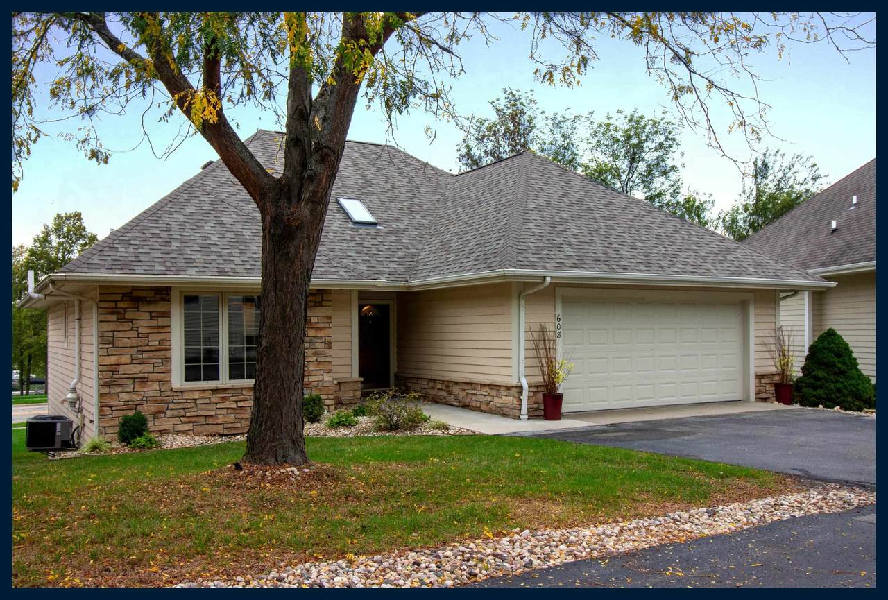 608 Windsor Terr - Photo 1