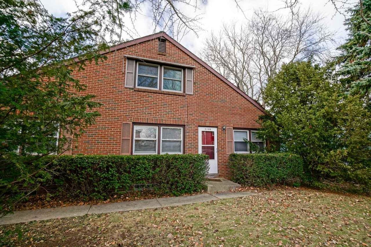 5109-5111 Wallace Ave - Photo 1