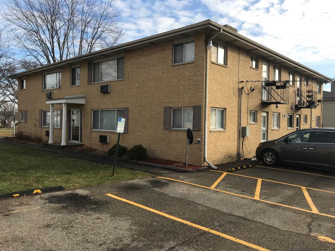 2346 Allied Dr - Photo 1