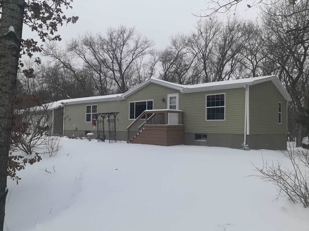 628 Evergreen Dr - Photo 1