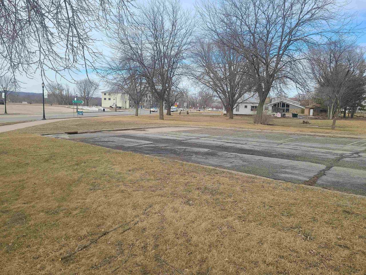 000 Main St - Photo 1
