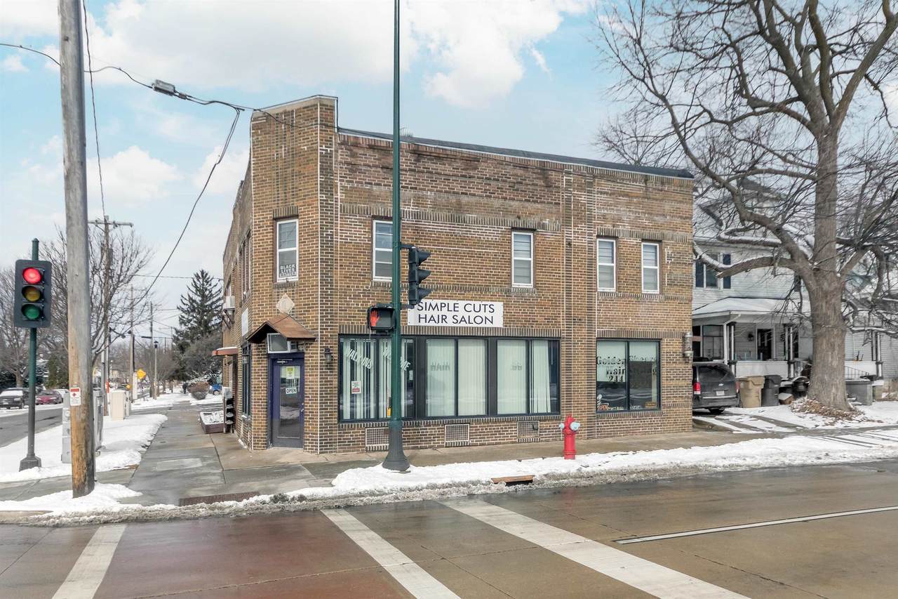 2402 Washington Ave - Photo 1