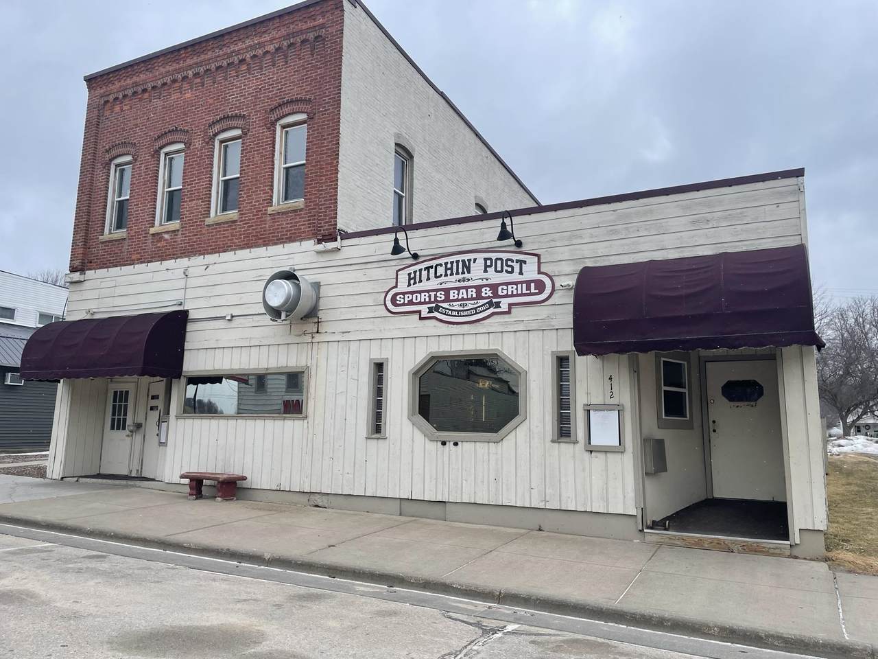 412 Main St - Photo 1