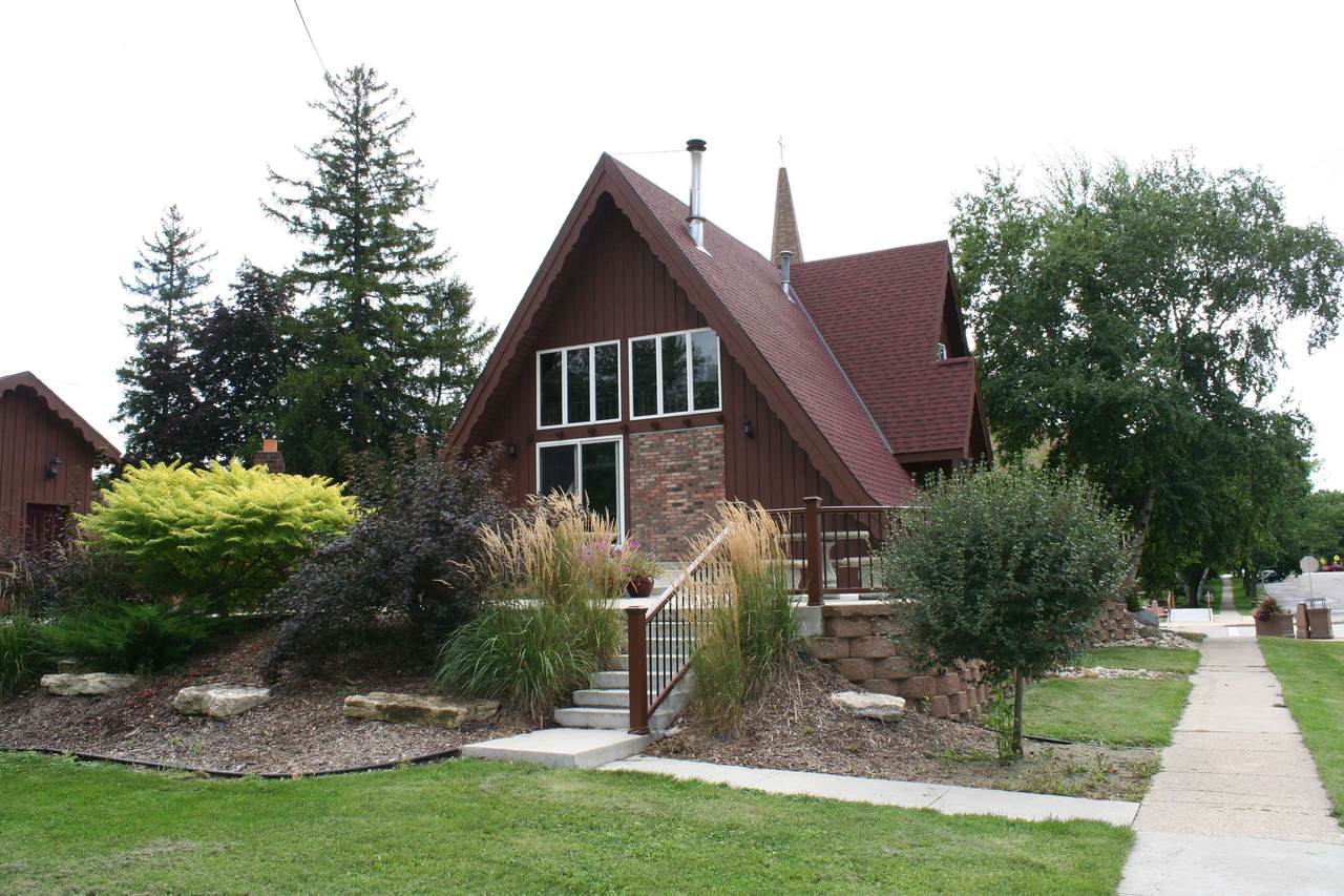 602 Lake St - Photo 1