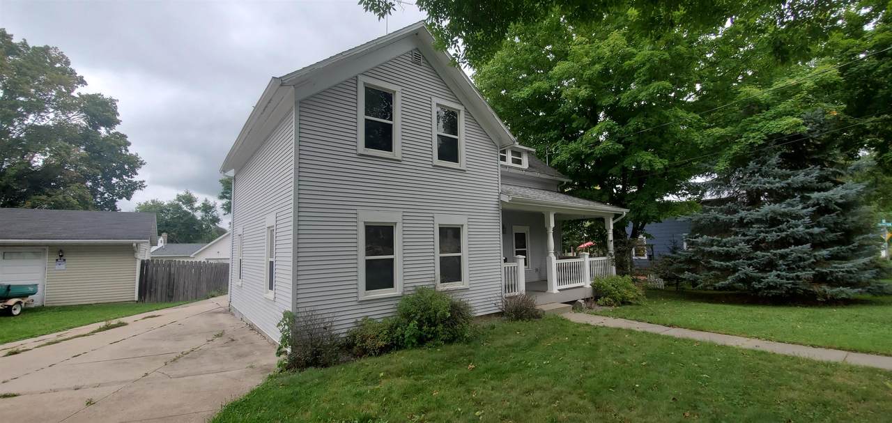 615-617 Lake St - Photo 1
