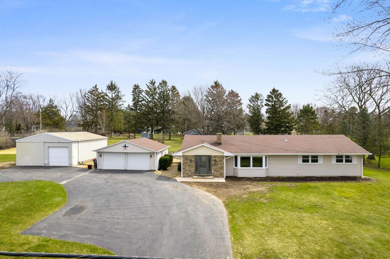 5526 Woodland Dr - Photo 1