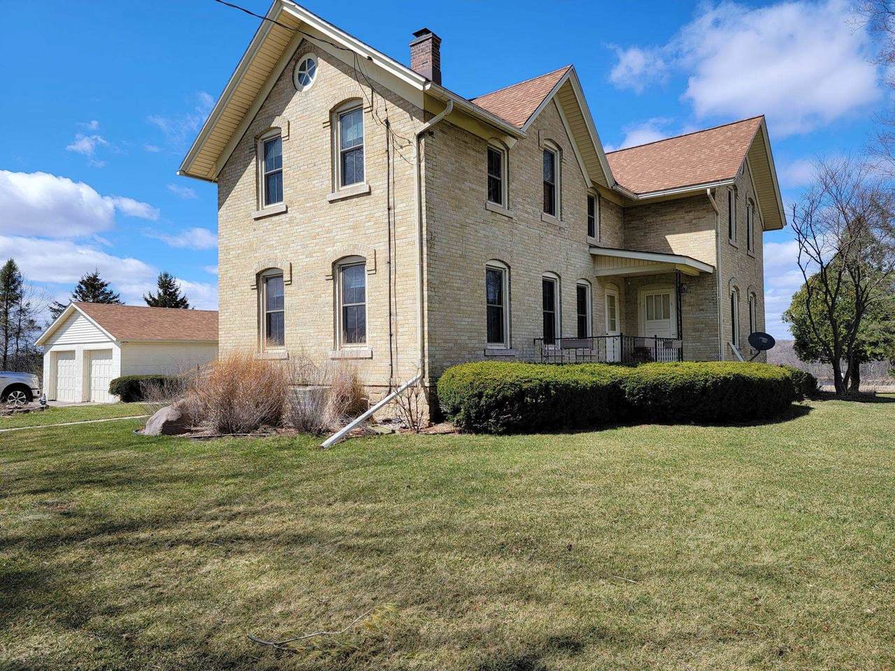 N729 River Rd - Photo 1