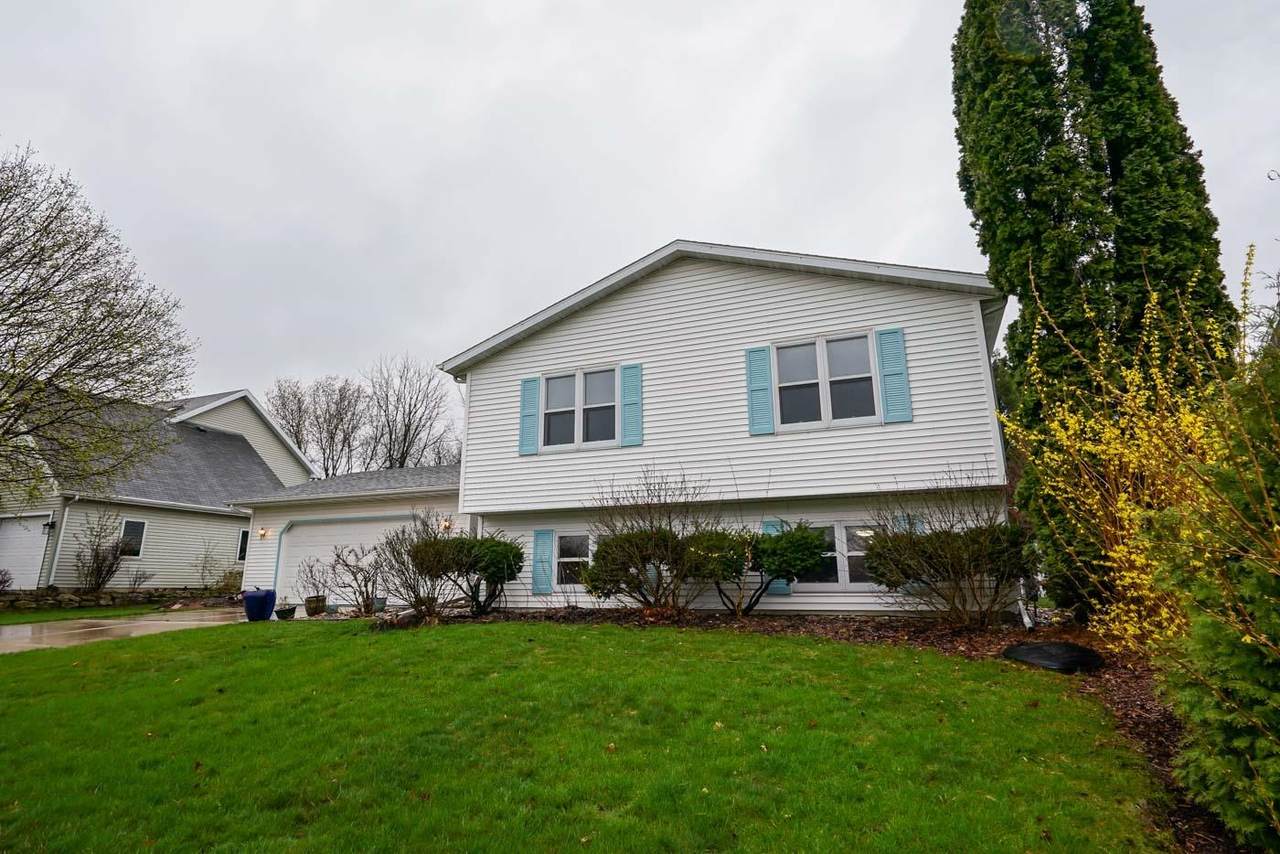 7213 Spring Hill Dr - Photo 1
