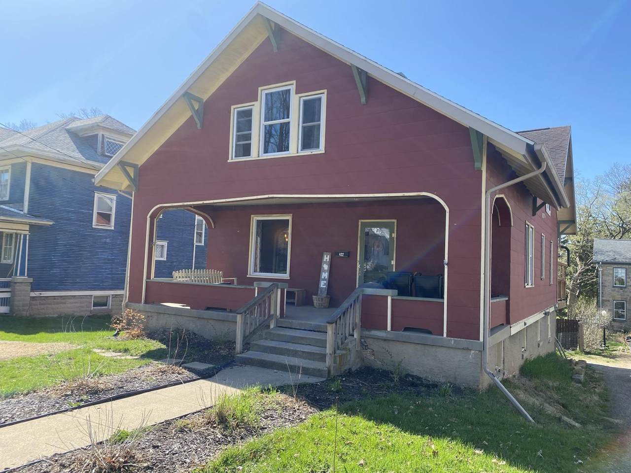 422 Doty St - Photo 1