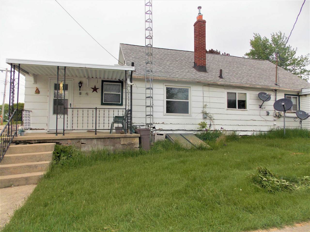 523 High St - Photo 1