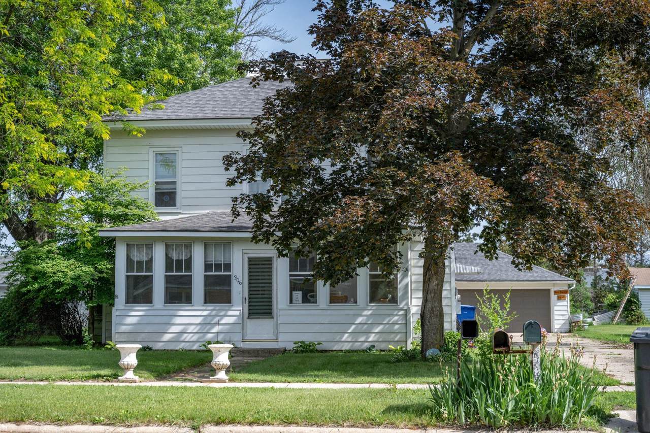 306 Chestnut St - Photo 1