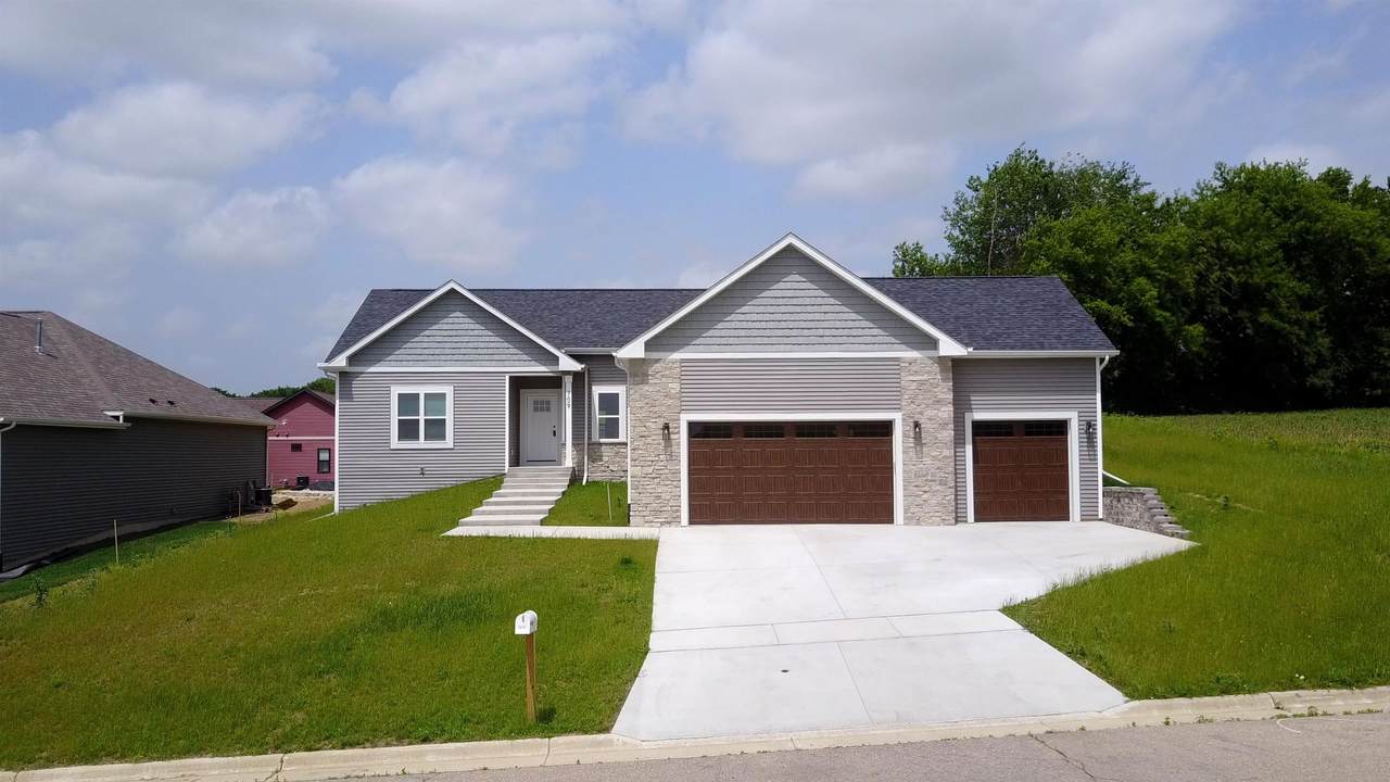 709 Greenway Point Dr - Photo 1