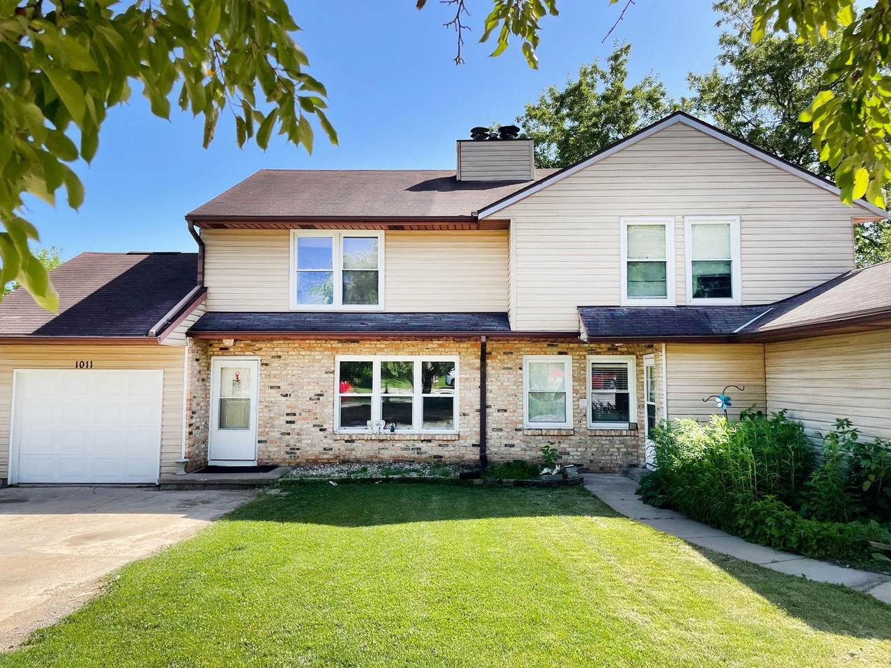 1009 Moorland Rd - Photo 1