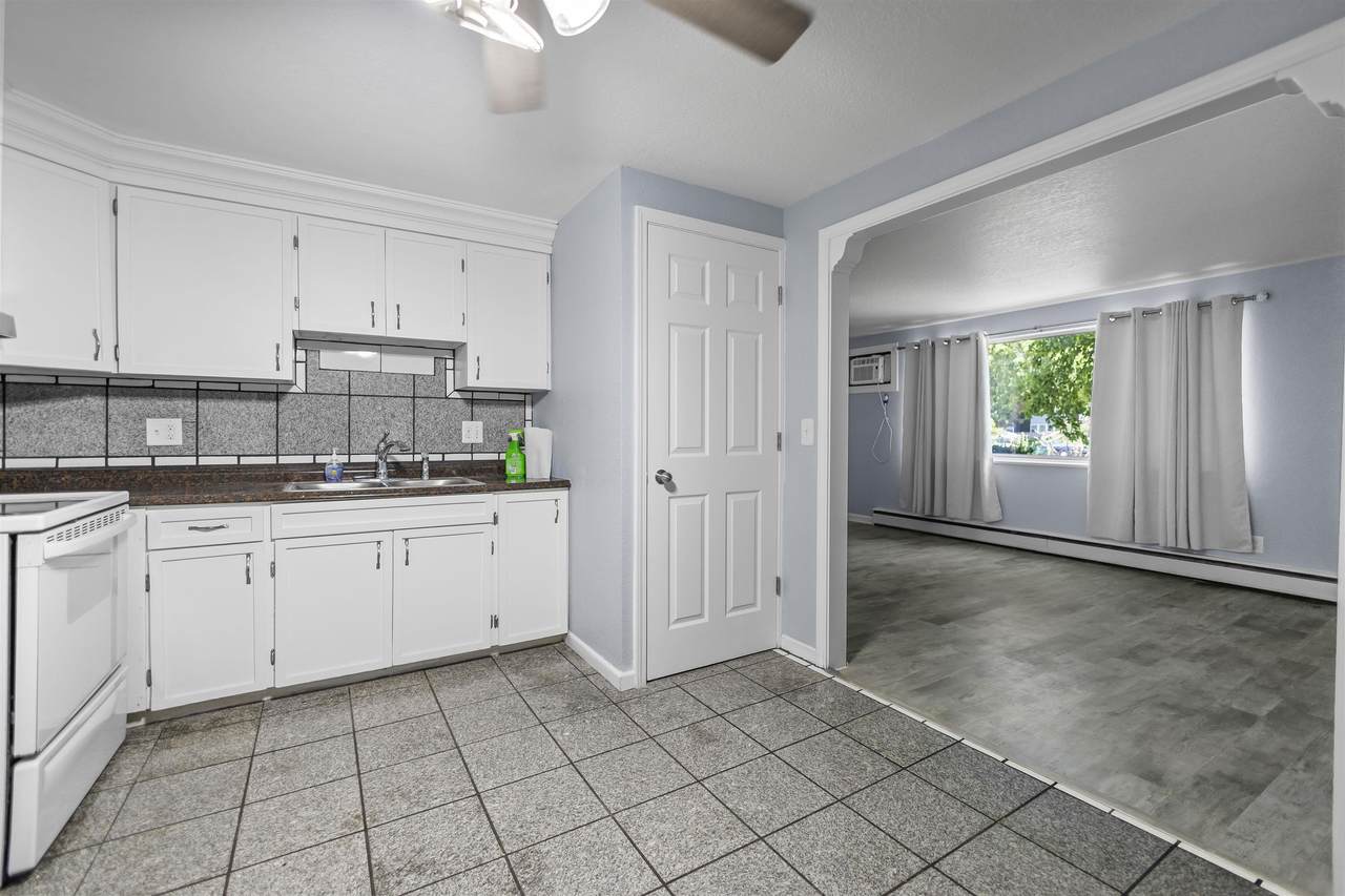 1133 Petra Pl - Photo 1