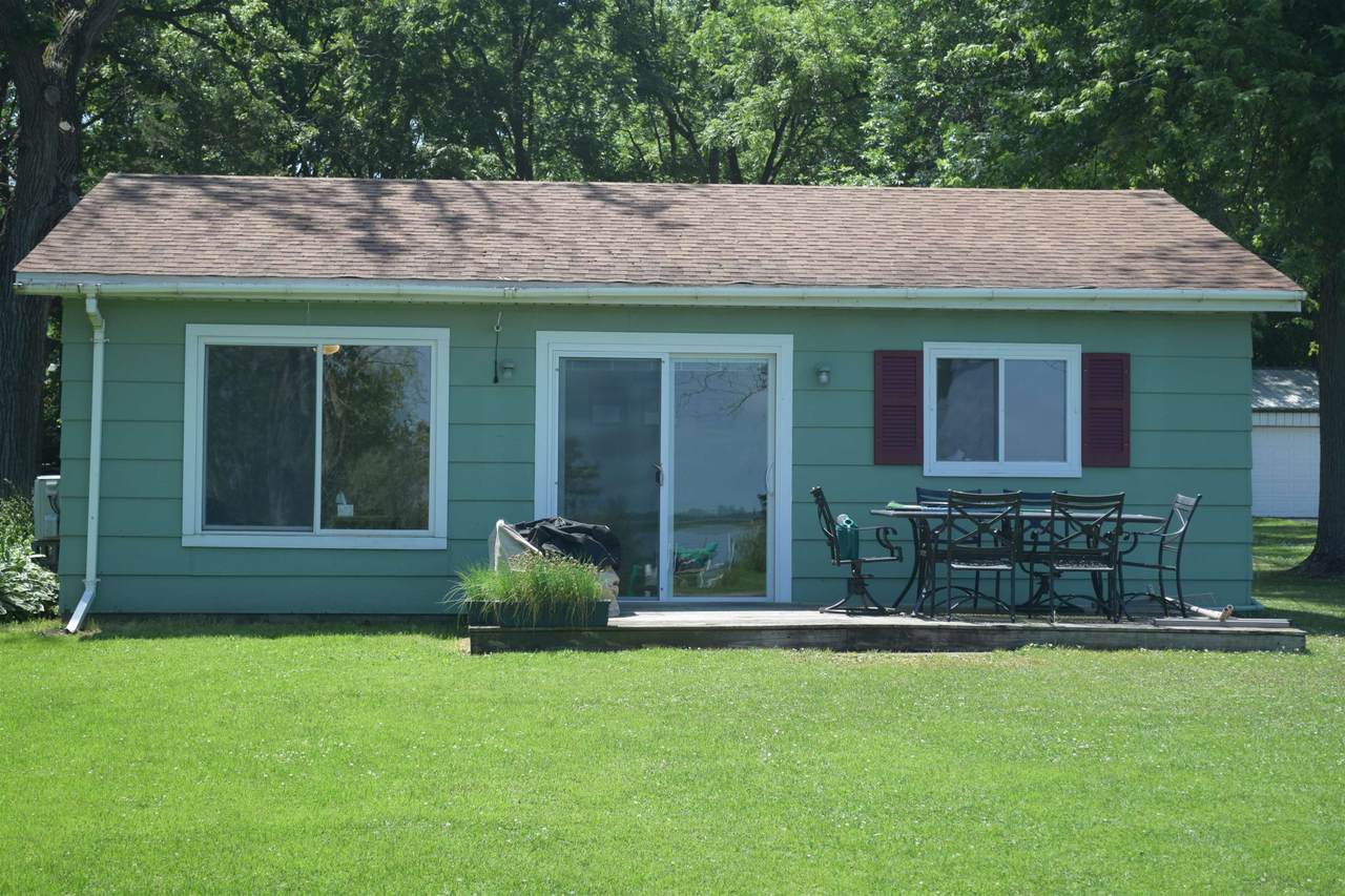 126 Charlevoix St - Photo 1