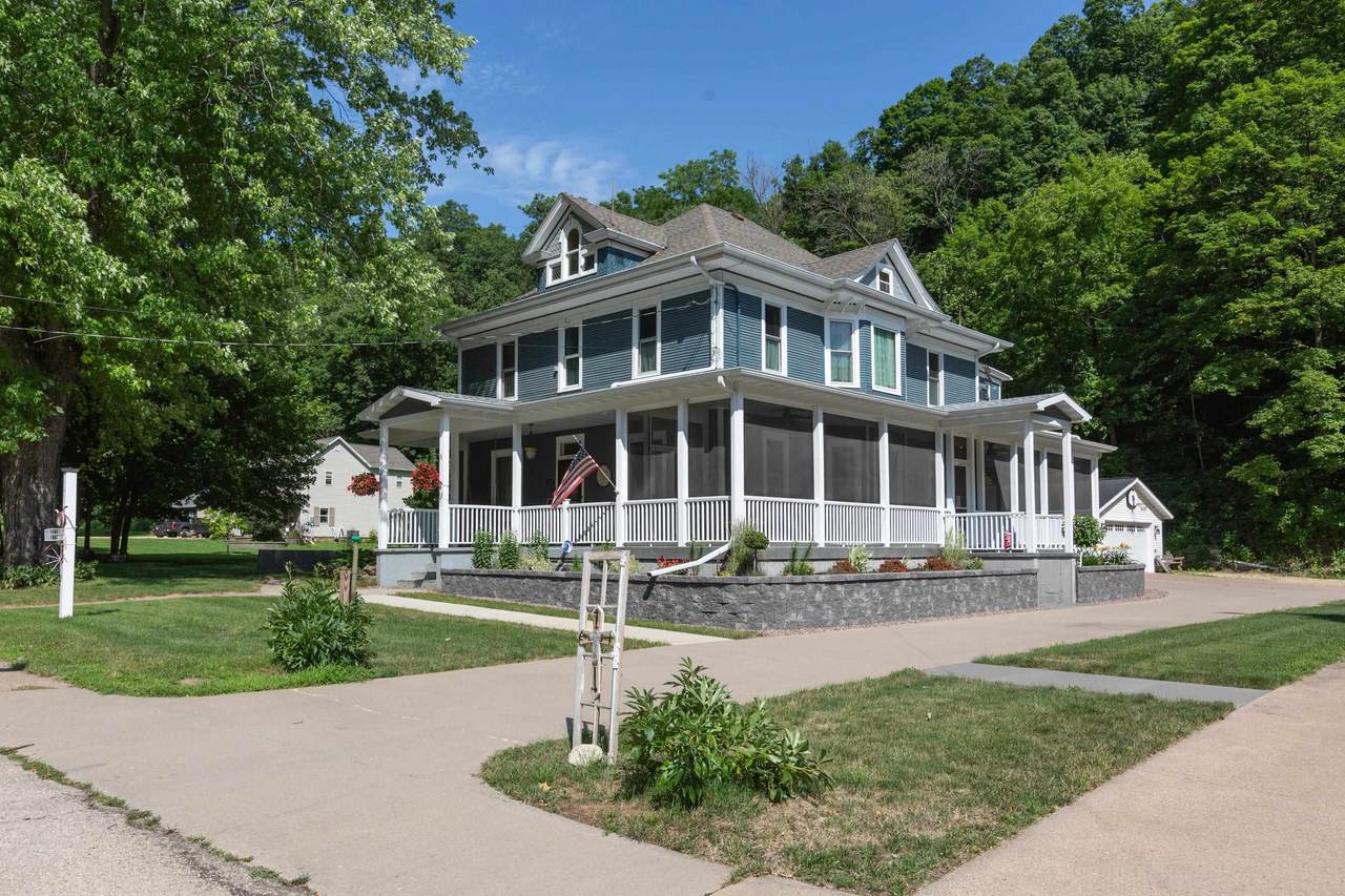 122 Main St - Photo 1