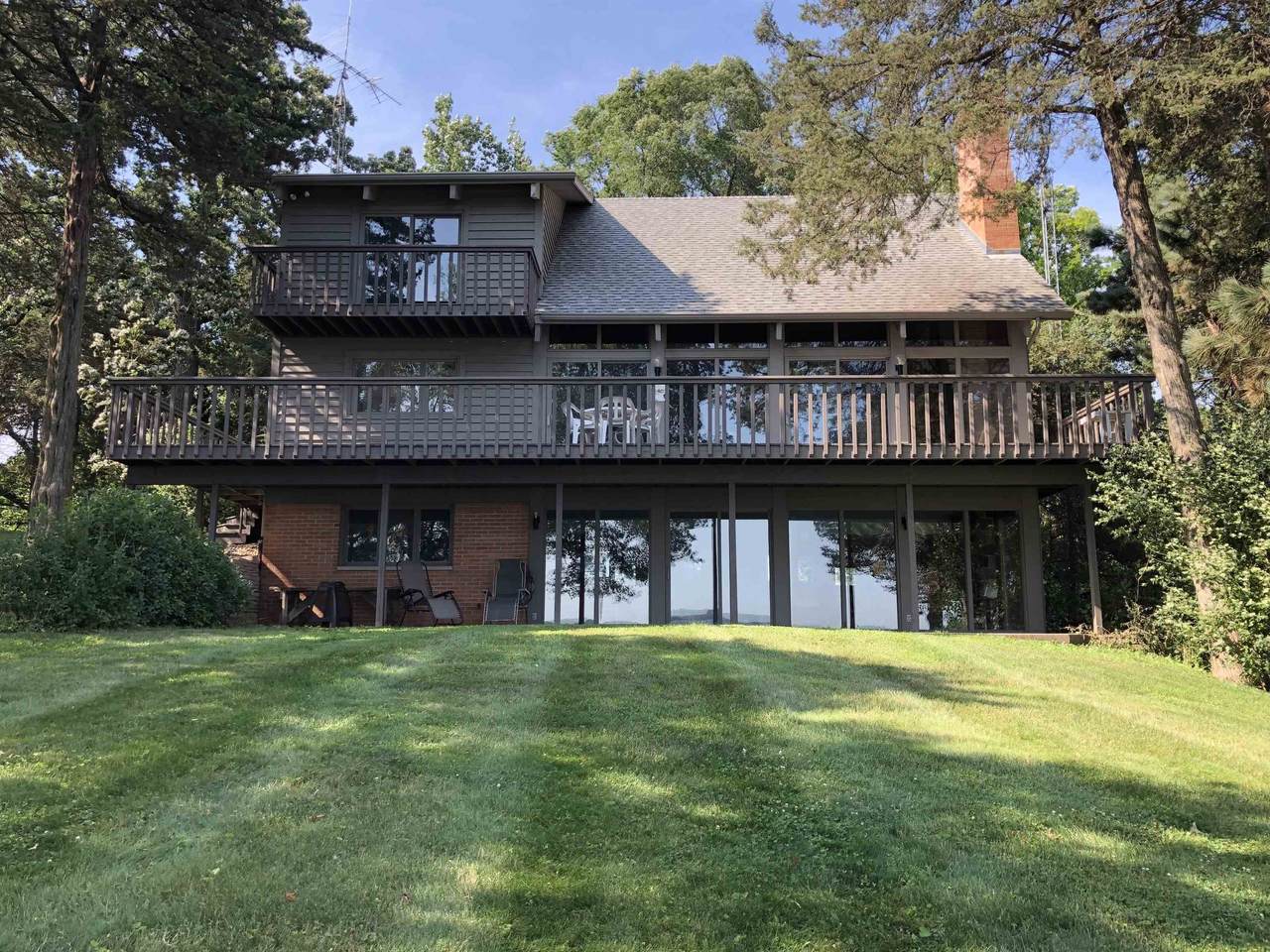 W3555 Meredith Ln - Photo 1