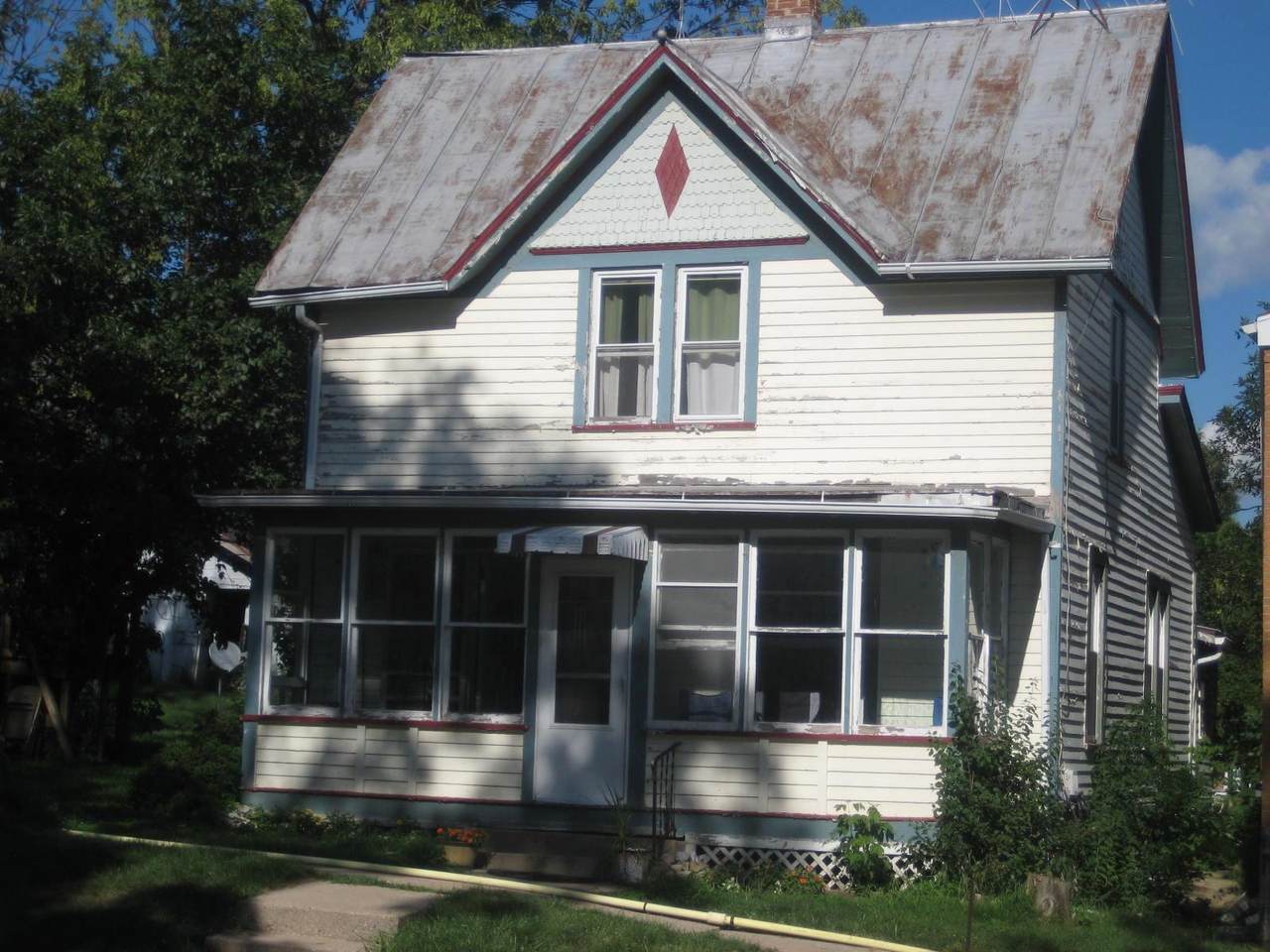 120 Bridge St - Photo 1