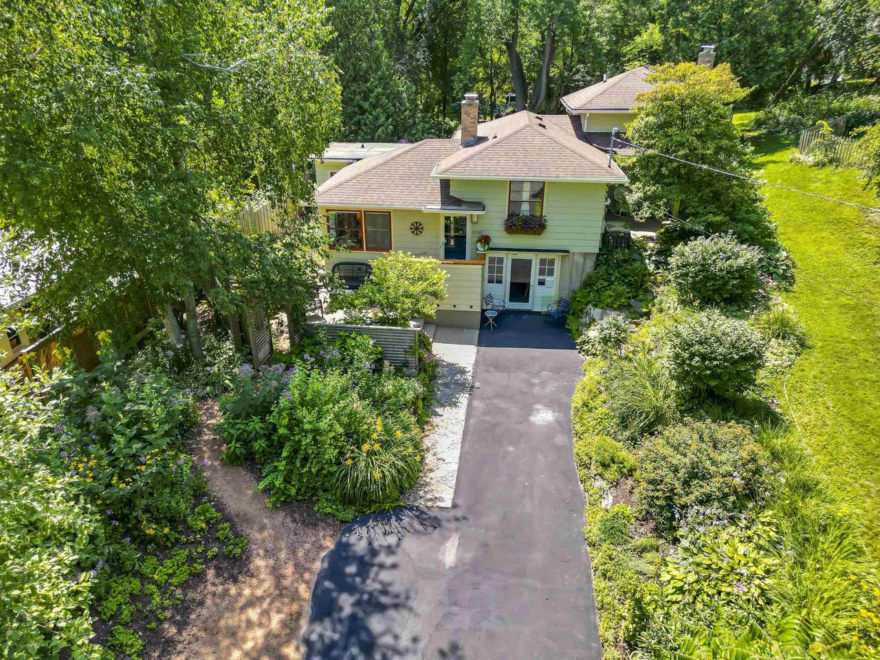 5729 Cedar Pl - Photo 1