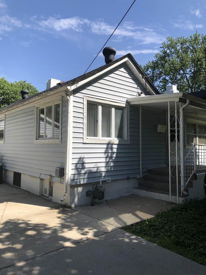 731 Johnson St - Photo 1