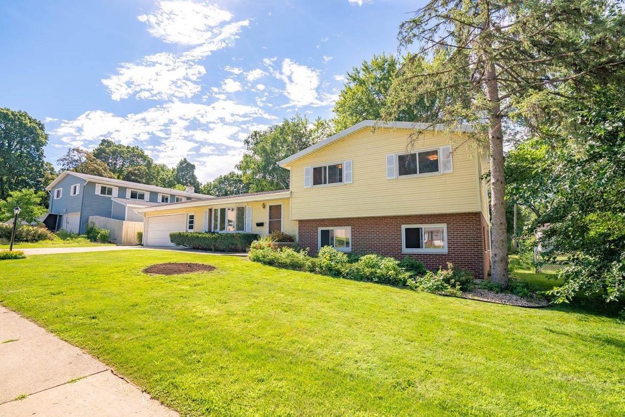 4809 Agate Ln - Photo 1